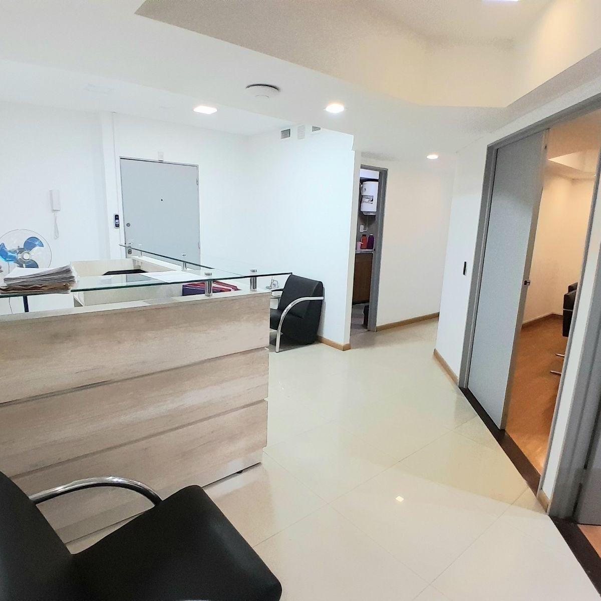 Foto de Oficina en tribunales. Duplex en excelente estado., imagen 2