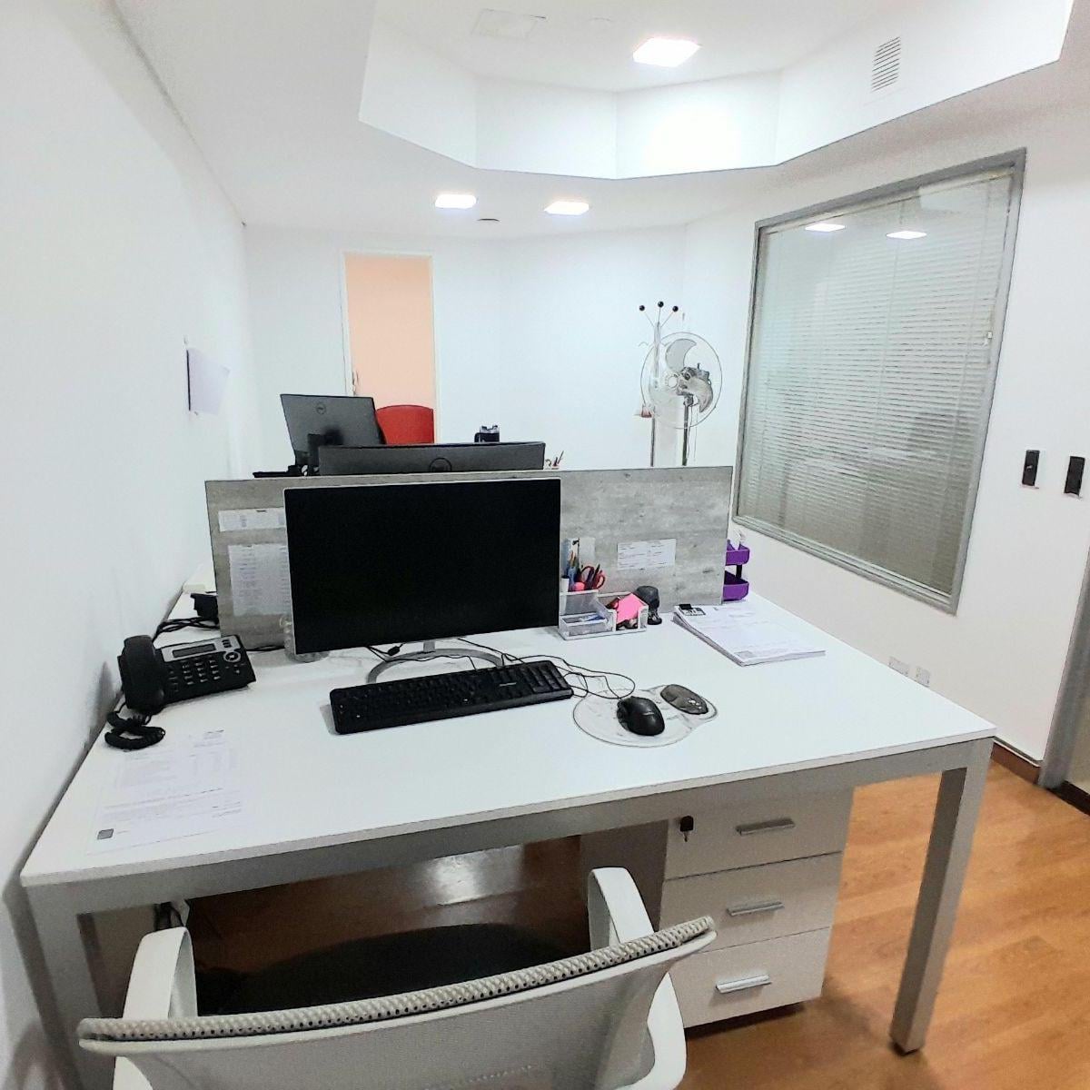 Foto de Oficina en tribunales. Duplex en excelente estado., imagen 5