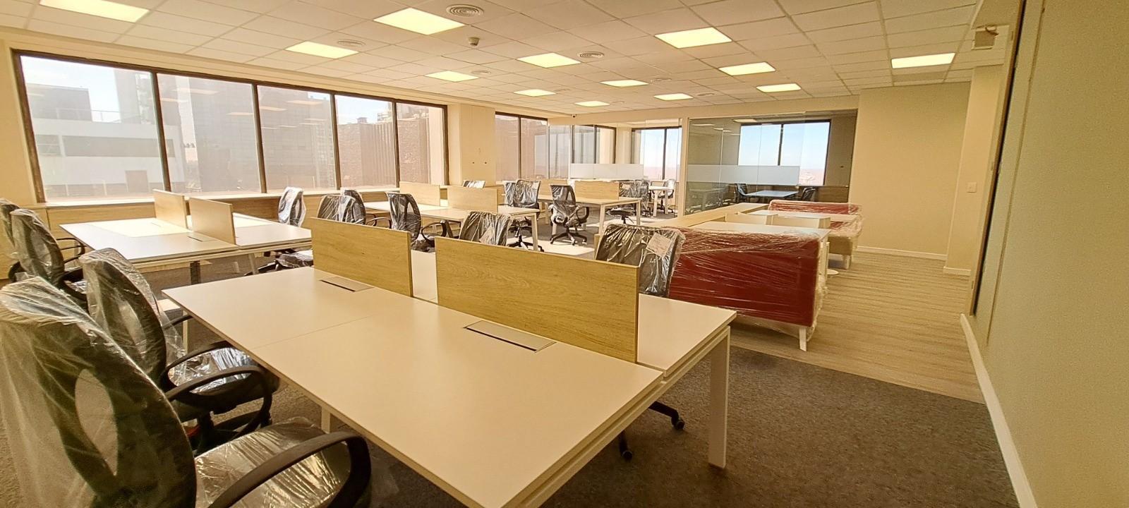 Foto de Oficina totalmete equipada y amoblada con vista panorámica., imagen 5