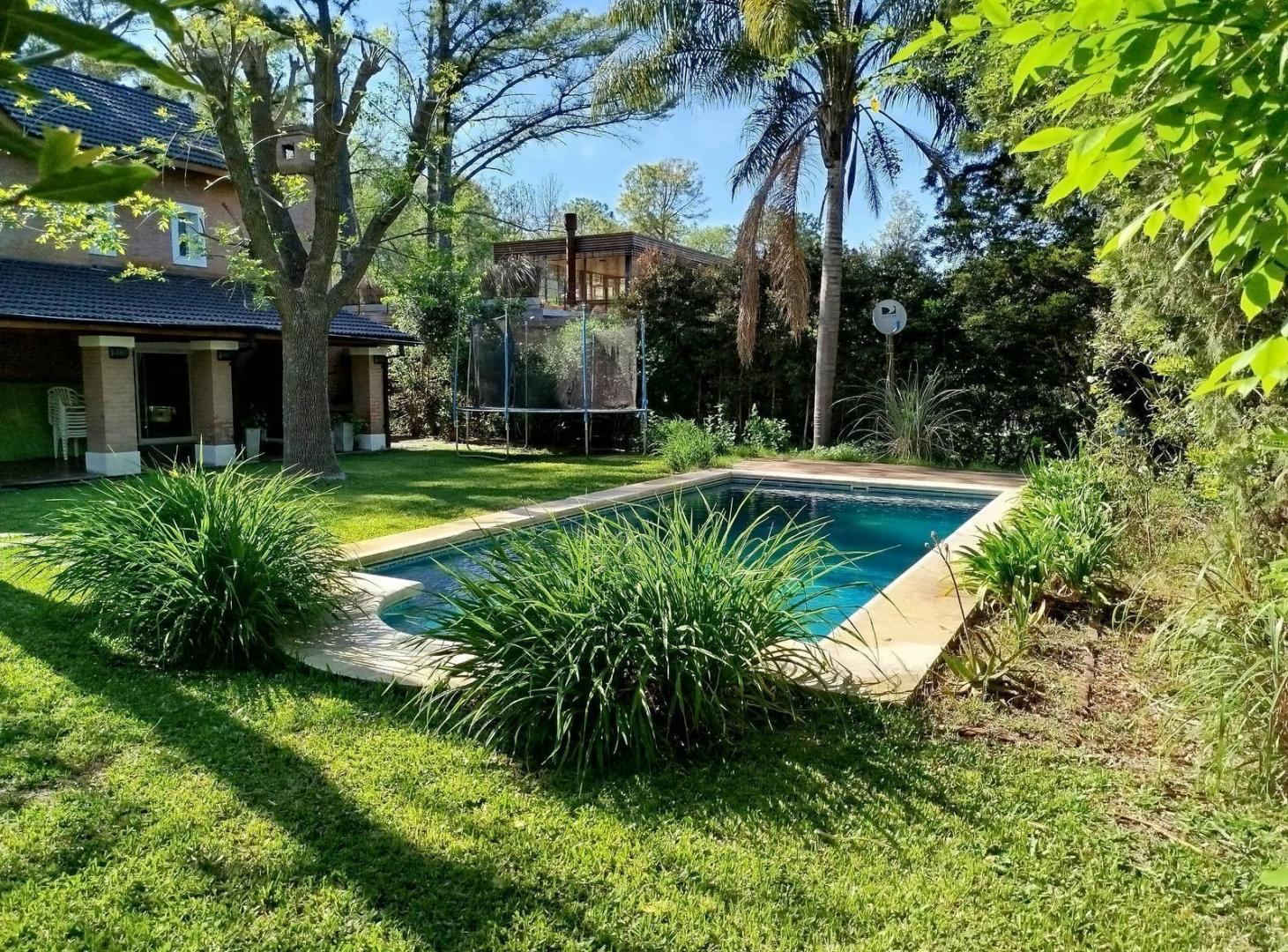 Casa de 4 dormitorios en excelente estado de muy buena calidad