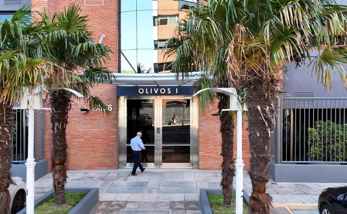Panamericana y San Lorenzo - Olivos Oficinas Triple A