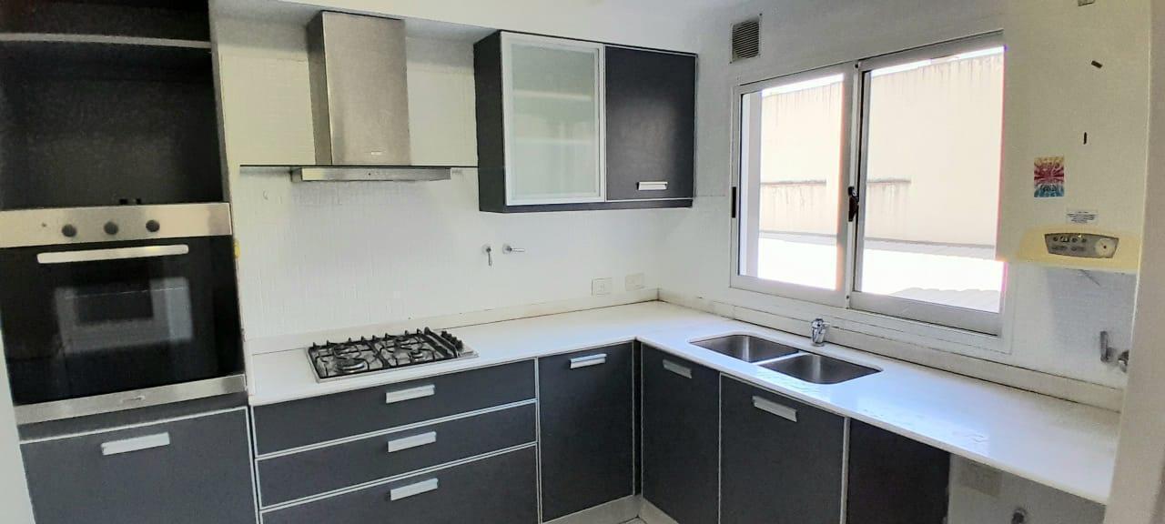 Departamento de 3 ambientes en zona residencial muy tranquila.