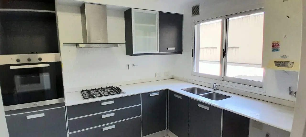 Departamento de 3 ambientes en zona residencial muy tranquila. 1