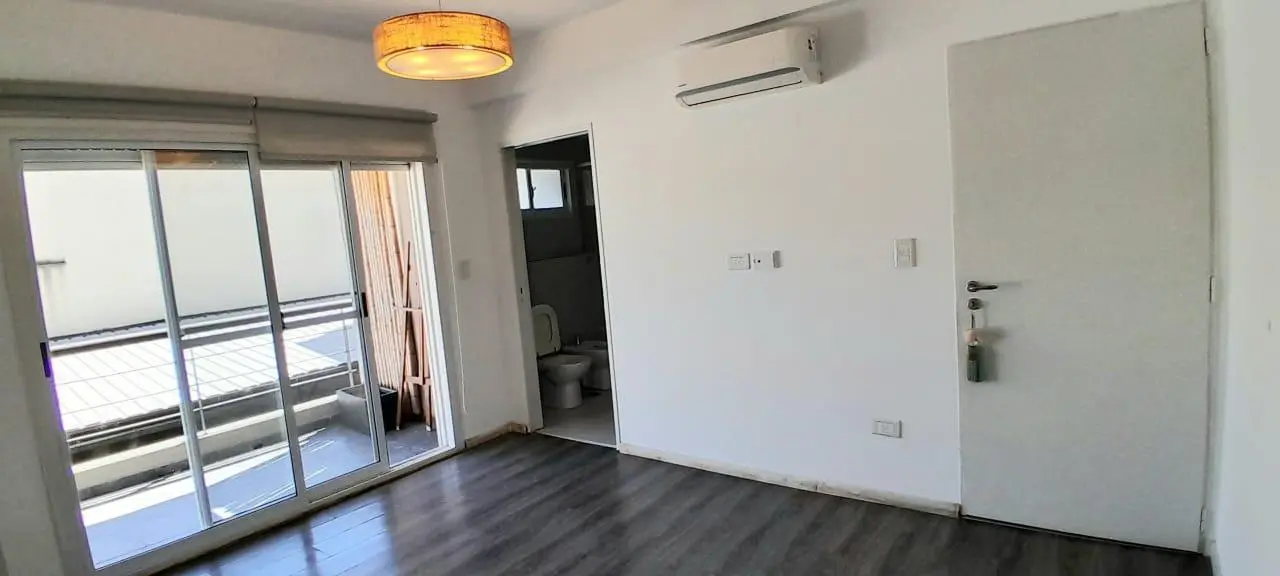 Departamento de 3 ambientes en zona residencial muy tranquila. 2