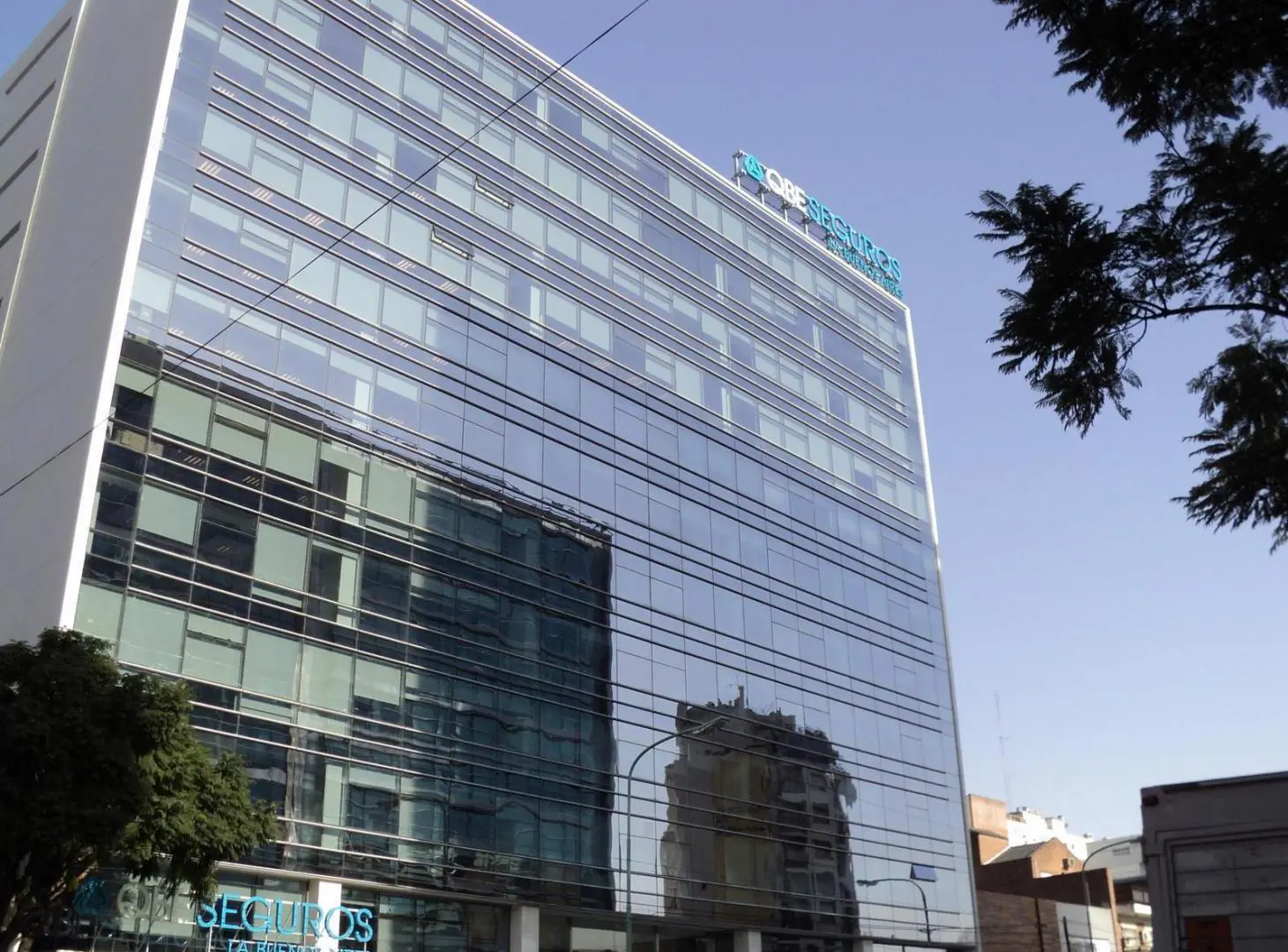 Oficinas de Categoría sob Av. del Libertador 3