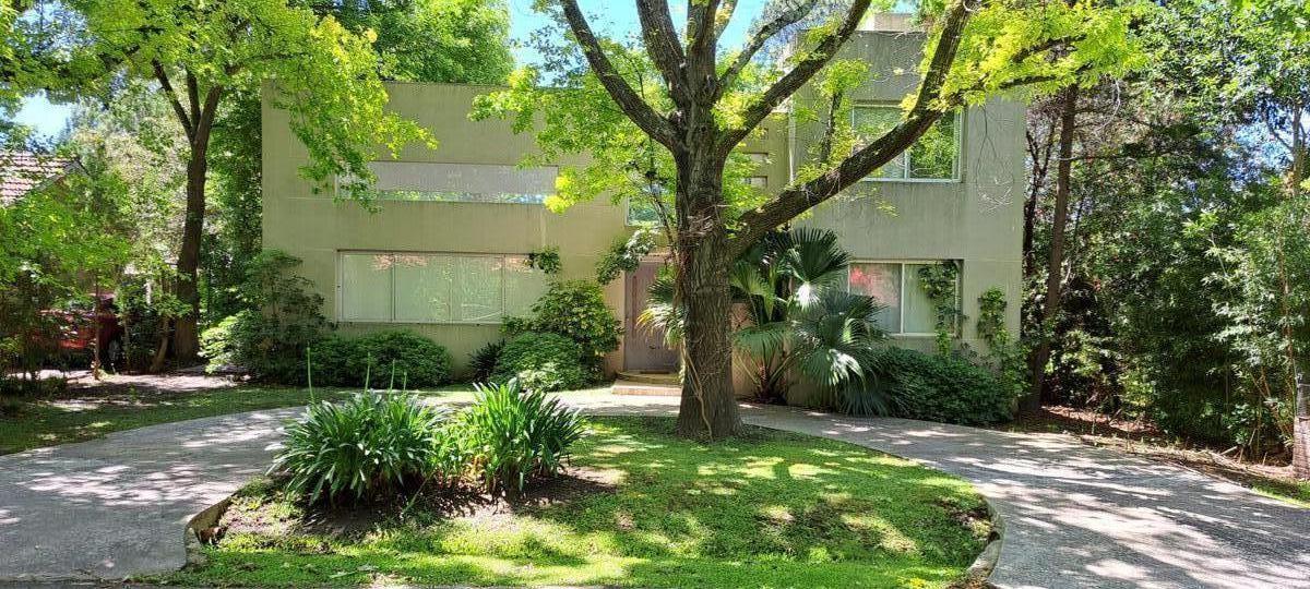 C.C. Los Cardales Casa Moderna 1 lote Super Luminosa 4 Dorm.