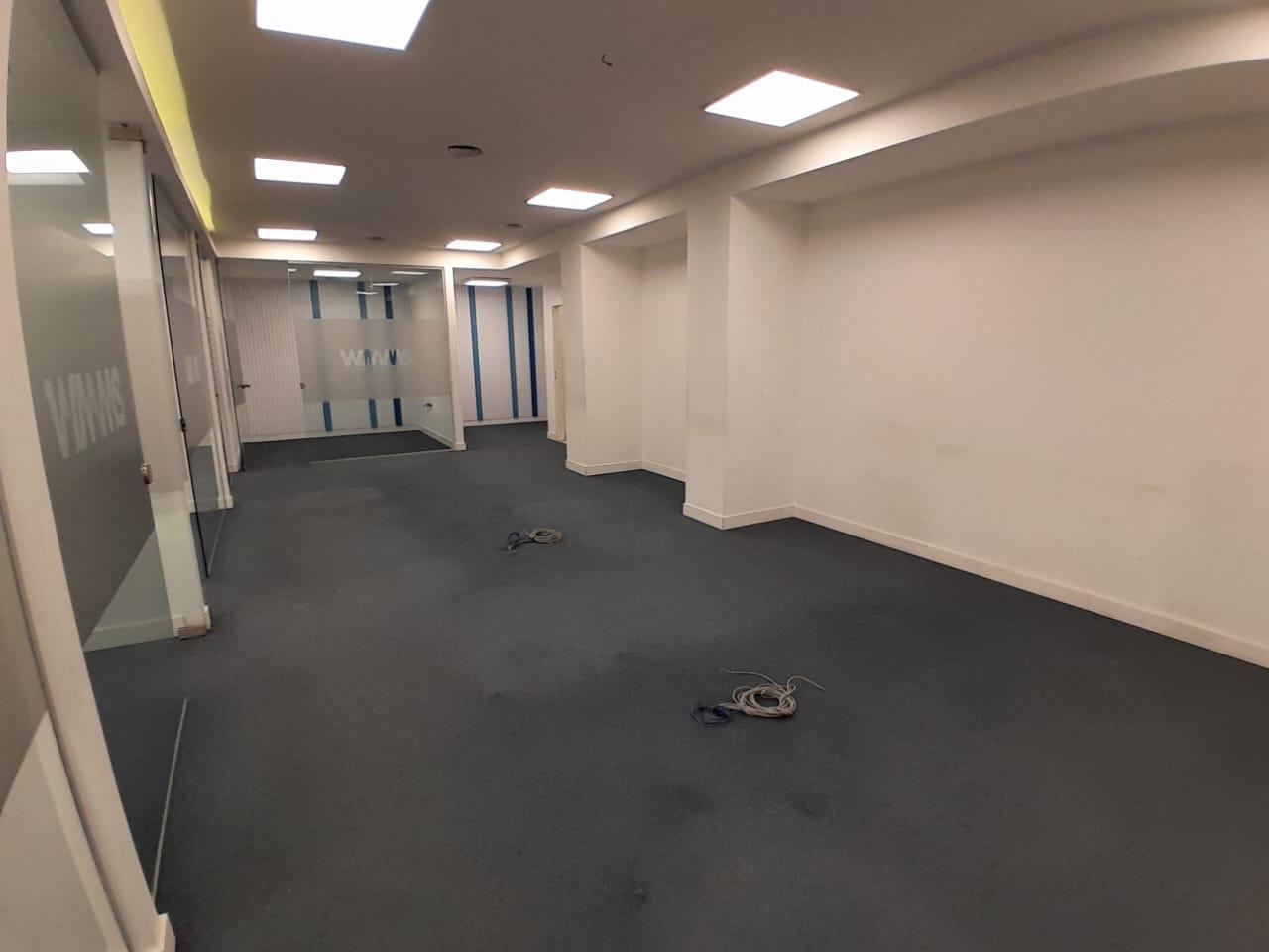 Foto de Oficina en planta baja, ideal atencion al publico, depositos, etc., imagen 3