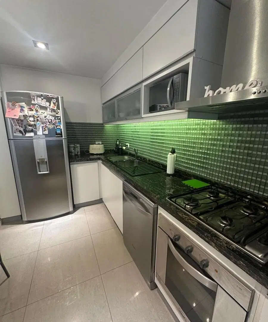 Triplex de 5 ambientes y dos cocheras en venta 5