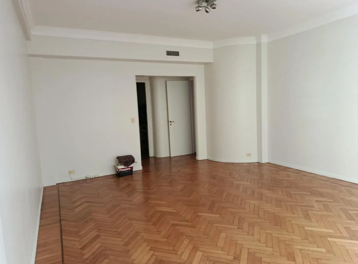 Departamento en excelente ubicación, listo para habitar. 2