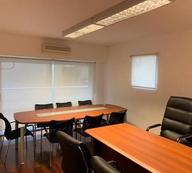Av Cordoba 1300, oficina amoblada Oportunidad 4