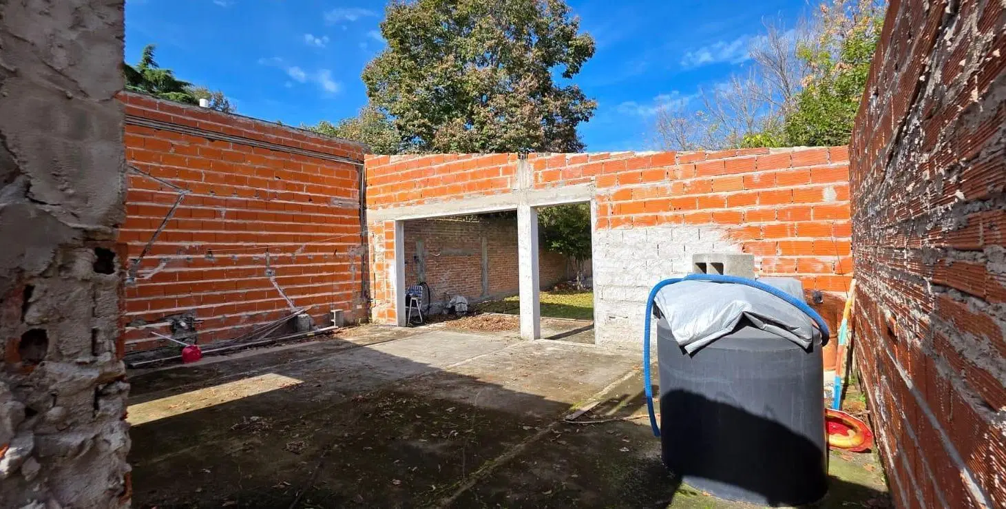 Casa en construcción en Plátanos oportunidad! 5