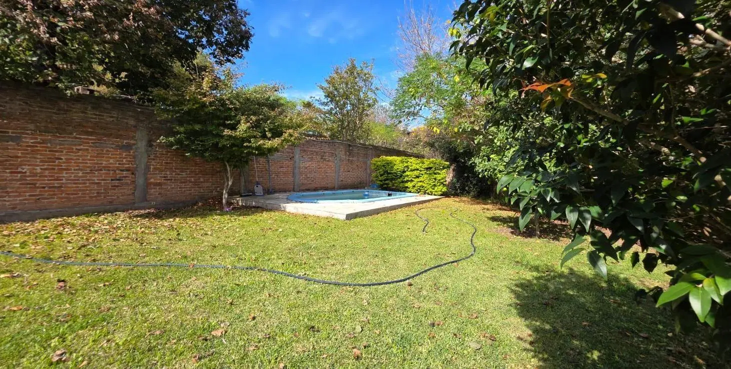 Casa en construcción en Plátanos oportunidad! 2
