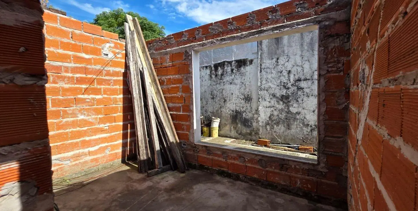 Casa en construcción en Plátanos oportunidad! 4