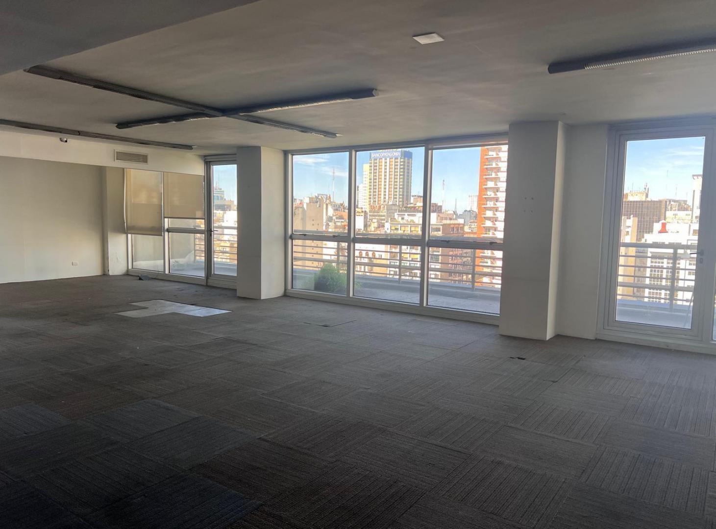 Foto de Oficinas planta libre sobre 9 de Julio con cocheras, imagen 2