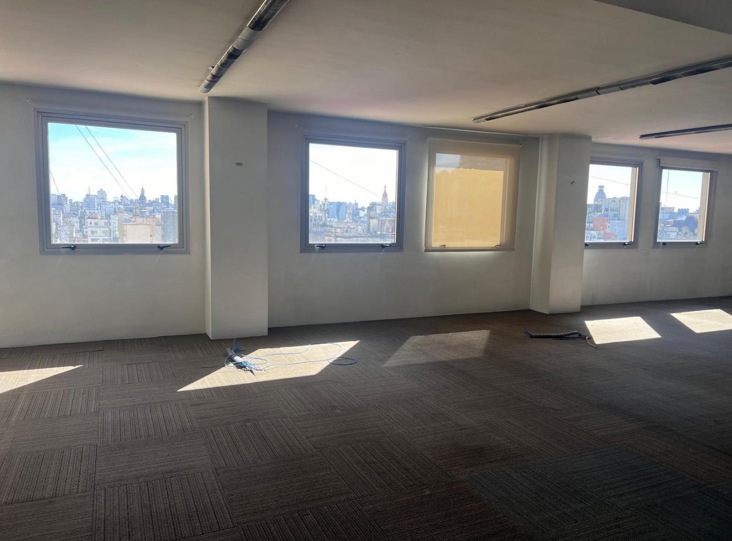 Foto de Oficinas planta libre sobre 9 de Julio con cocheras, imagen 2