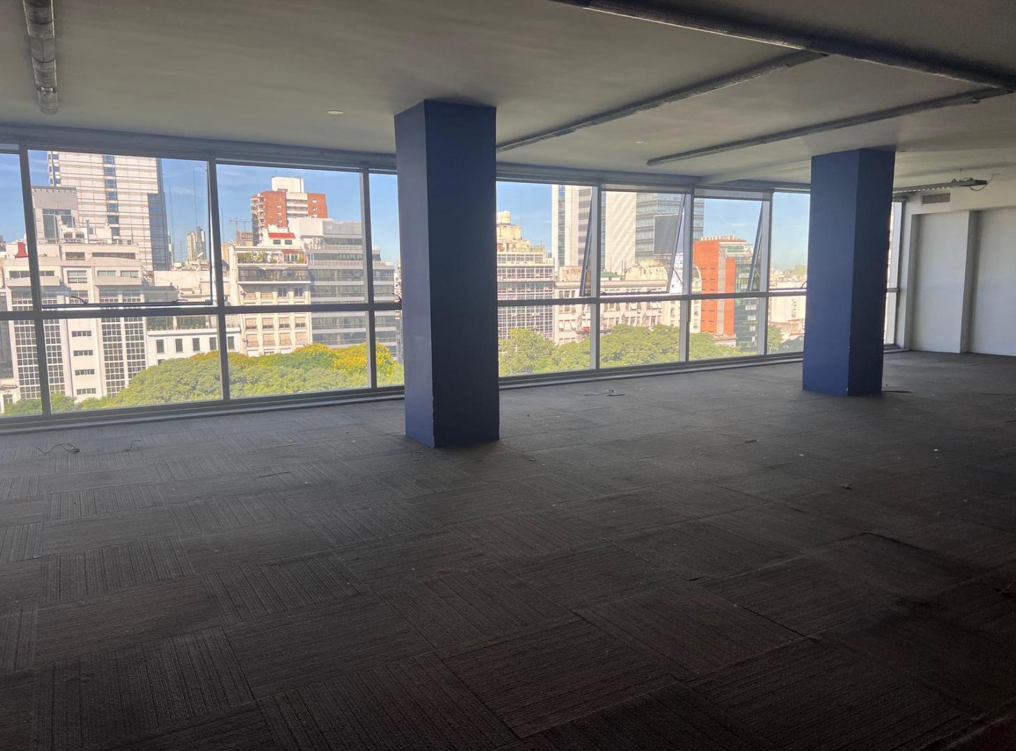Foto de Oficinas planta libre sobre 9 de Julio con cocheras, imagen 1