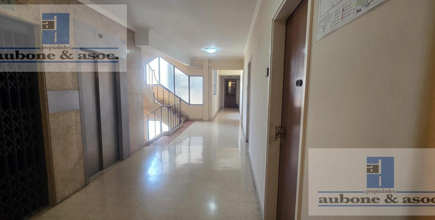 Foto de Oficina PISO alto sobre Av Córdoba, imagen 3