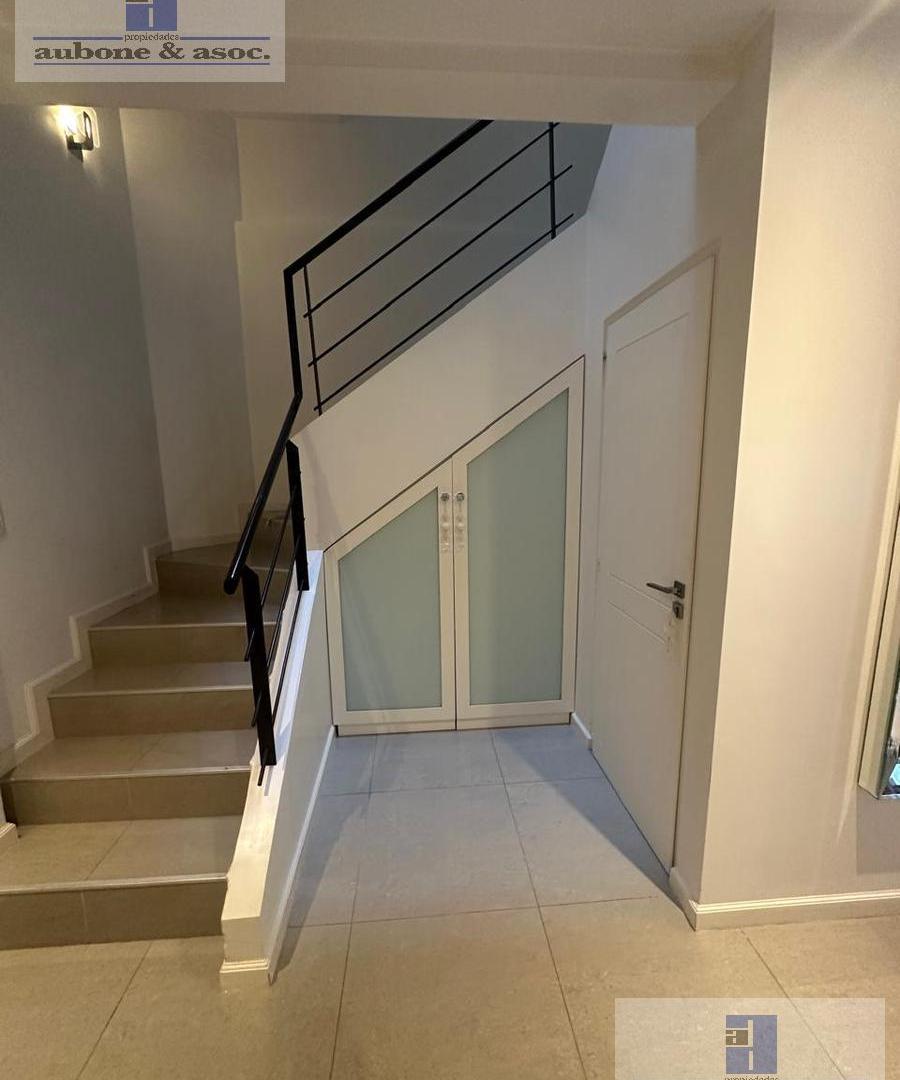 Foto de Triplex en venta, 5 ambientes y dos cocheras OPORTUNIDAD!, imagen 4