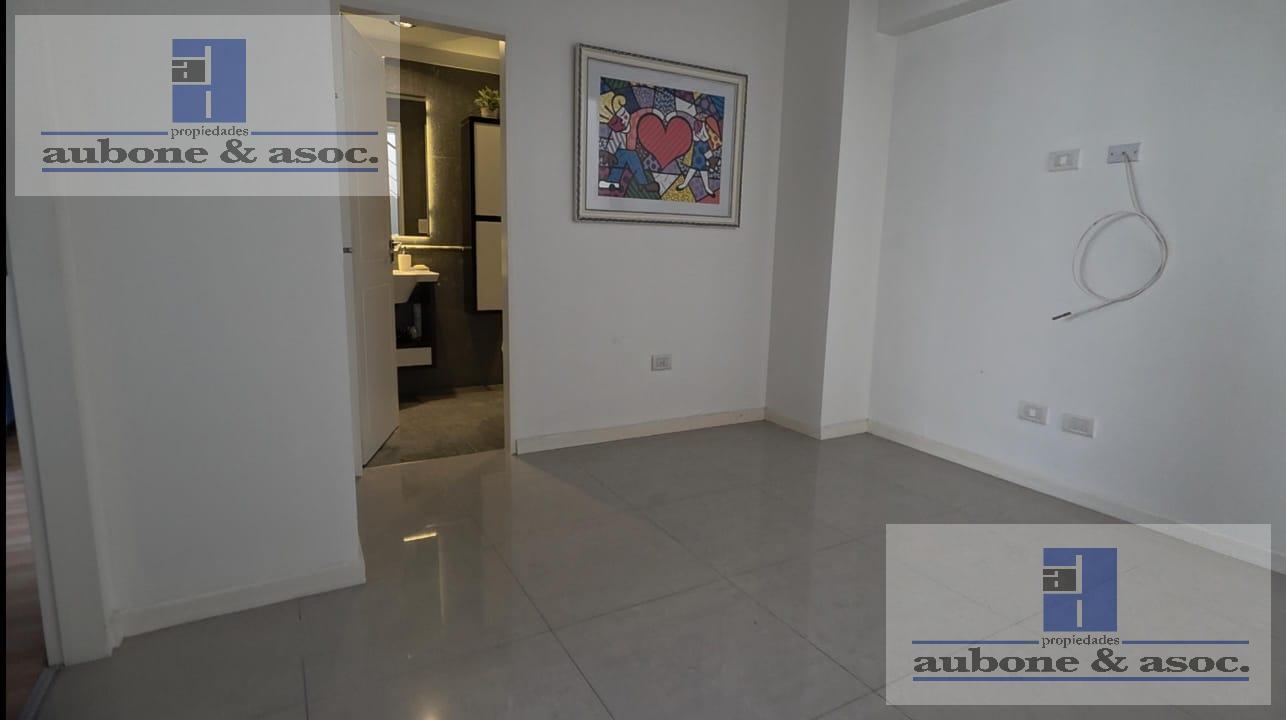 Foto de Triplex en venta, 5 ambientes y dos cocheras OPORTUNIDAD!, imagen 5