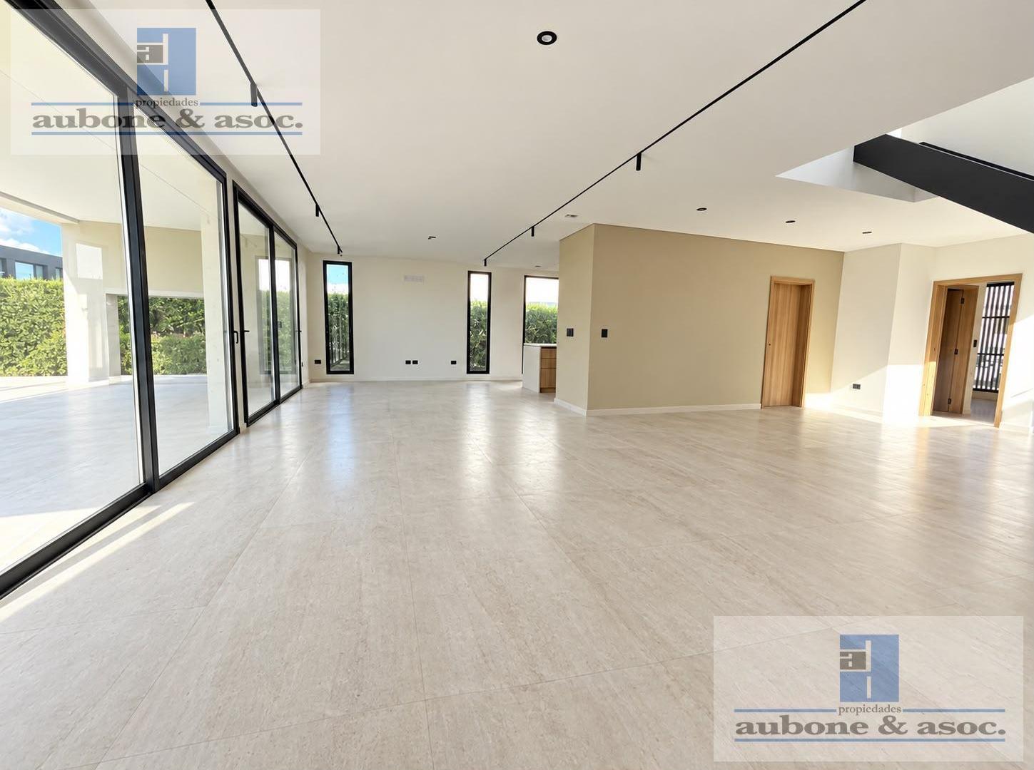 Foto de Casa a estrenar con Pileta y excelentes terminaciones, imagen 1