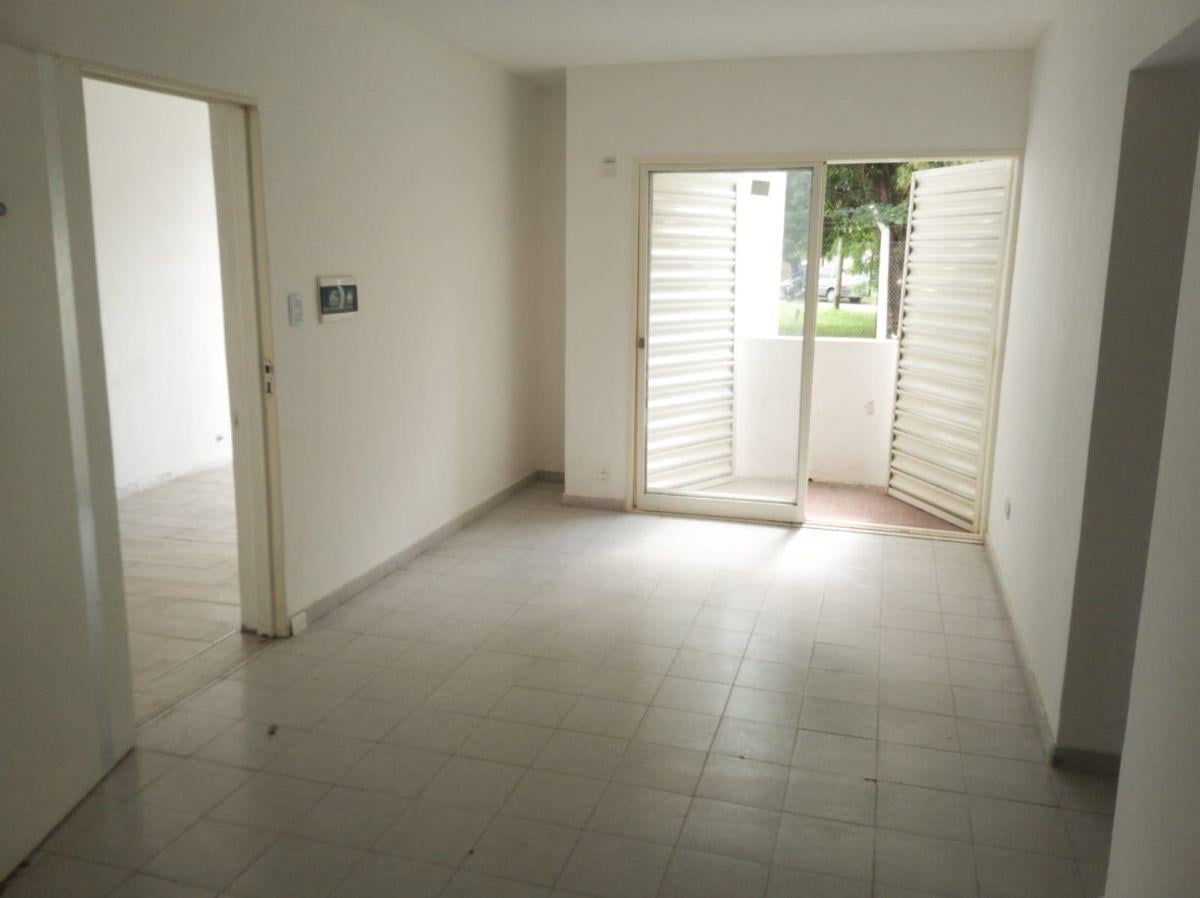 AMPLIOS LOTES EN VENTA- DPTOS RECICLADOS DE 1/2 y 3 DORMITORIOS A LA VENTA