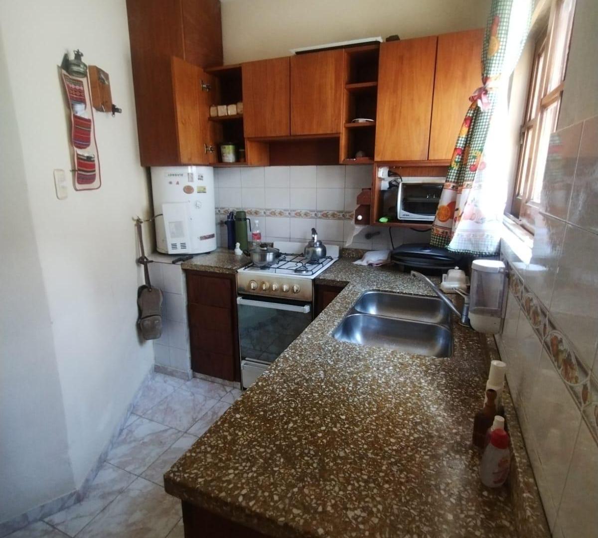 SE VENDE DUPLEX DE 3 DORMITORIOS