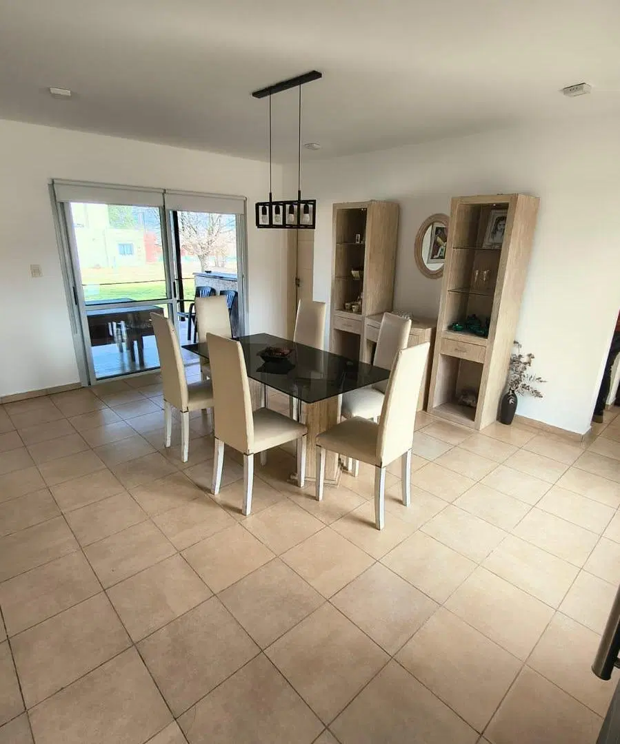 SE VENDE CASA EN CARLOS PAZ GOLF 3