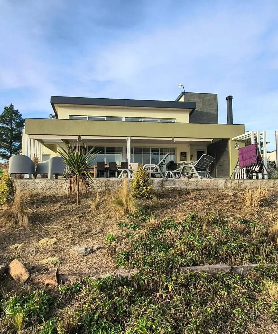 SE VENDE CASA EN CARLOS PAZ GOLF 3