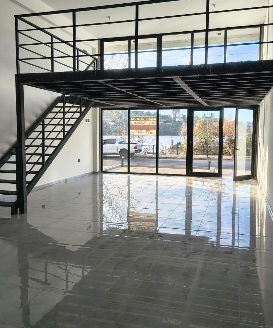 Foto de SE VENDE LOCAL COMERCIAL SOBRE COSTANERA DE VILLA CARLOS PAZ, imagen 5