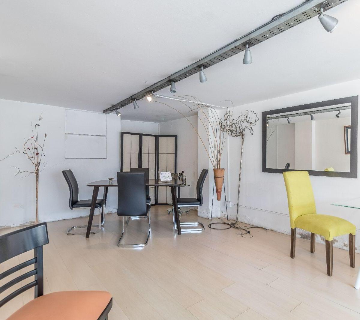 Local Comercial en Venta Ubicado en Paternal 3