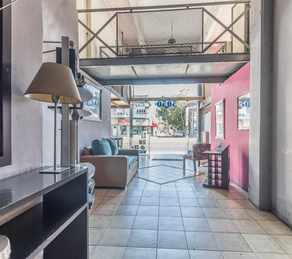 Local Comercial en Venta Ubicado en Paternal 5