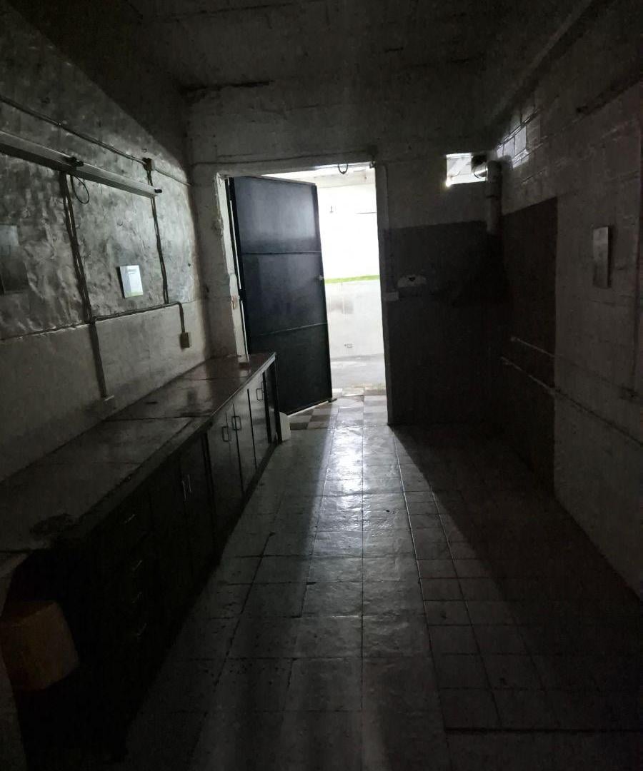 Foto de Local de 55 m² en alquiler en Villa Urquiza ideal comidas, imagen 1