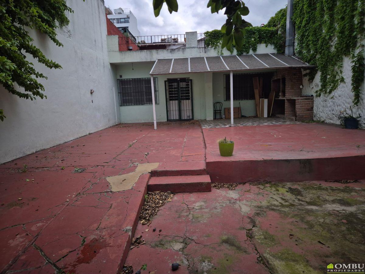 Foto de Casa en alquiler c/ cochera en Villa Urquiza, imagen 1