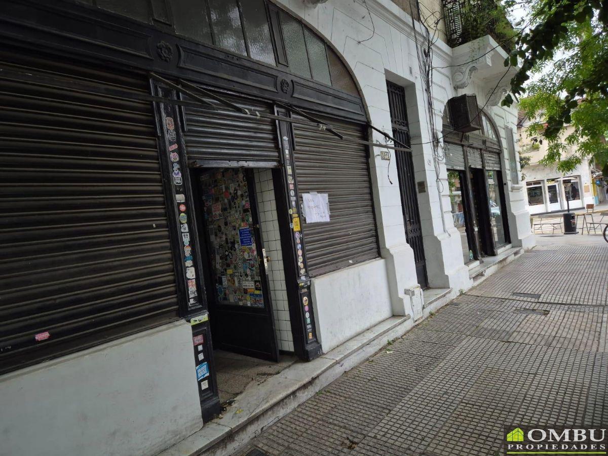 Foto de Local comercial en alquiler ubicado en Villa Urquiza, imagen 2