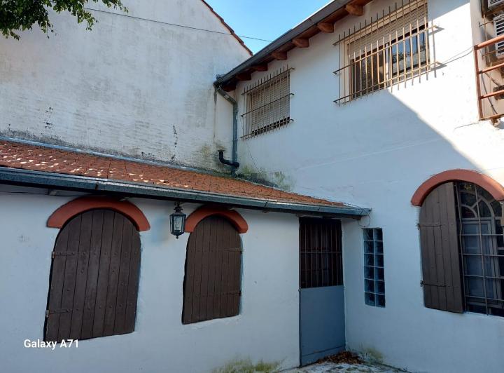 Propiedad Sobre Lote Propio en Excelente Ubicacion 2