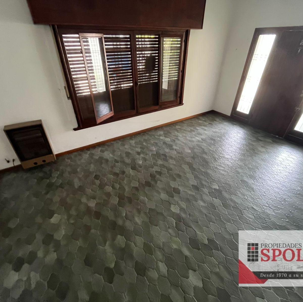 Casa Lote Propio con Galpon 3