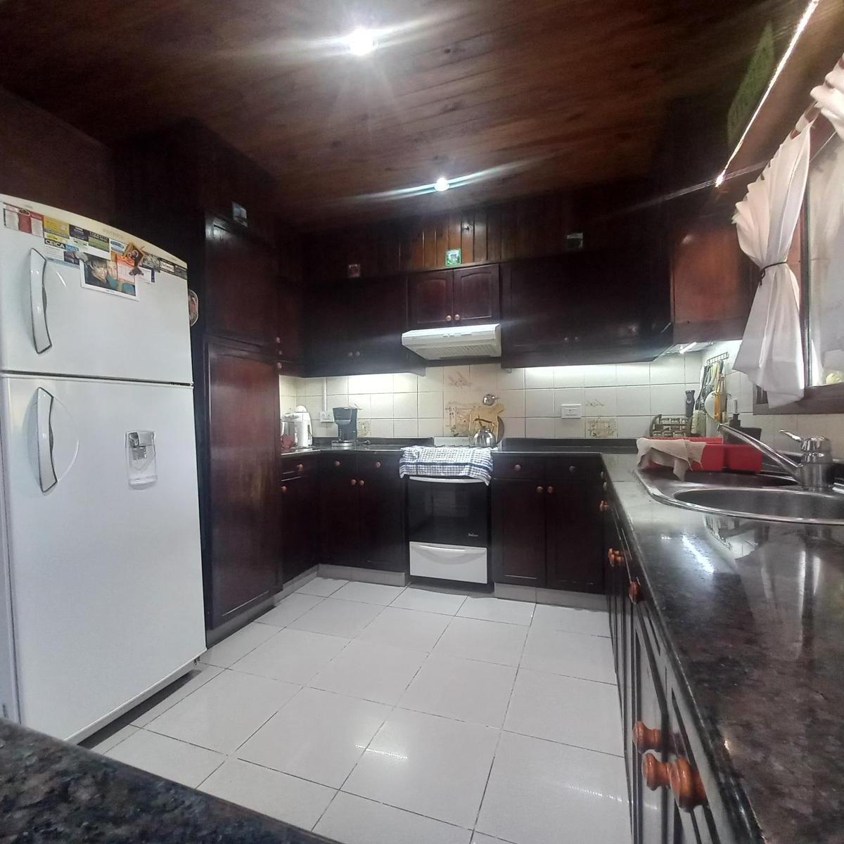 Casa en Remedios de Escalada 5