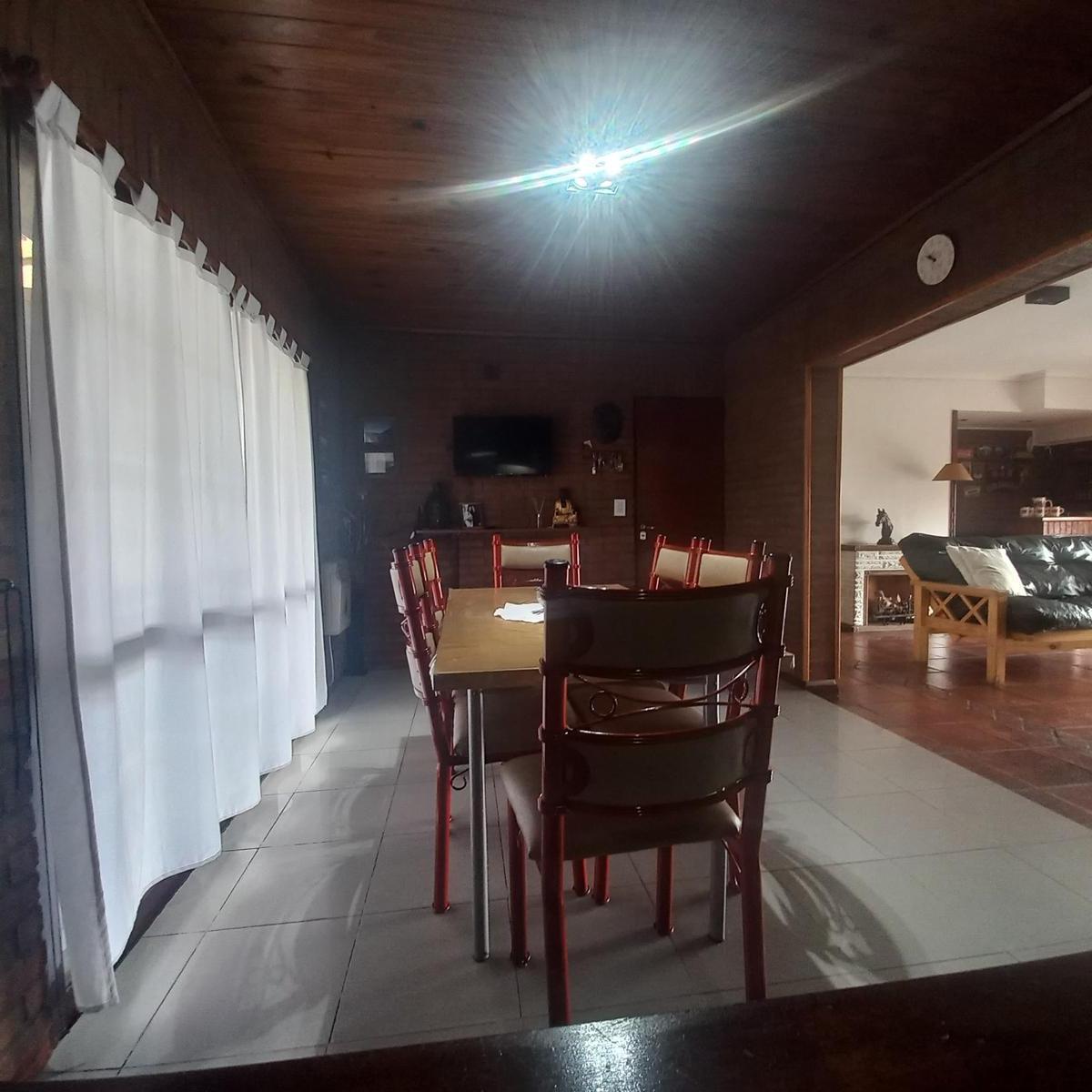 Casa en Remedios de Escalada 4