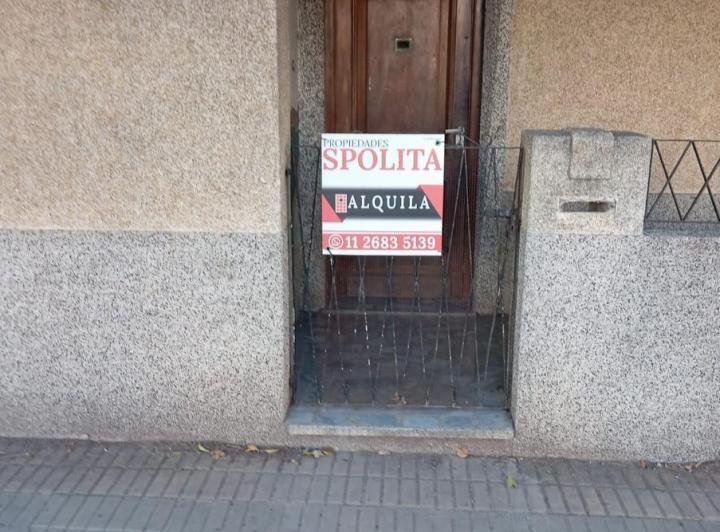 Departamento en Jose León Suarez 2