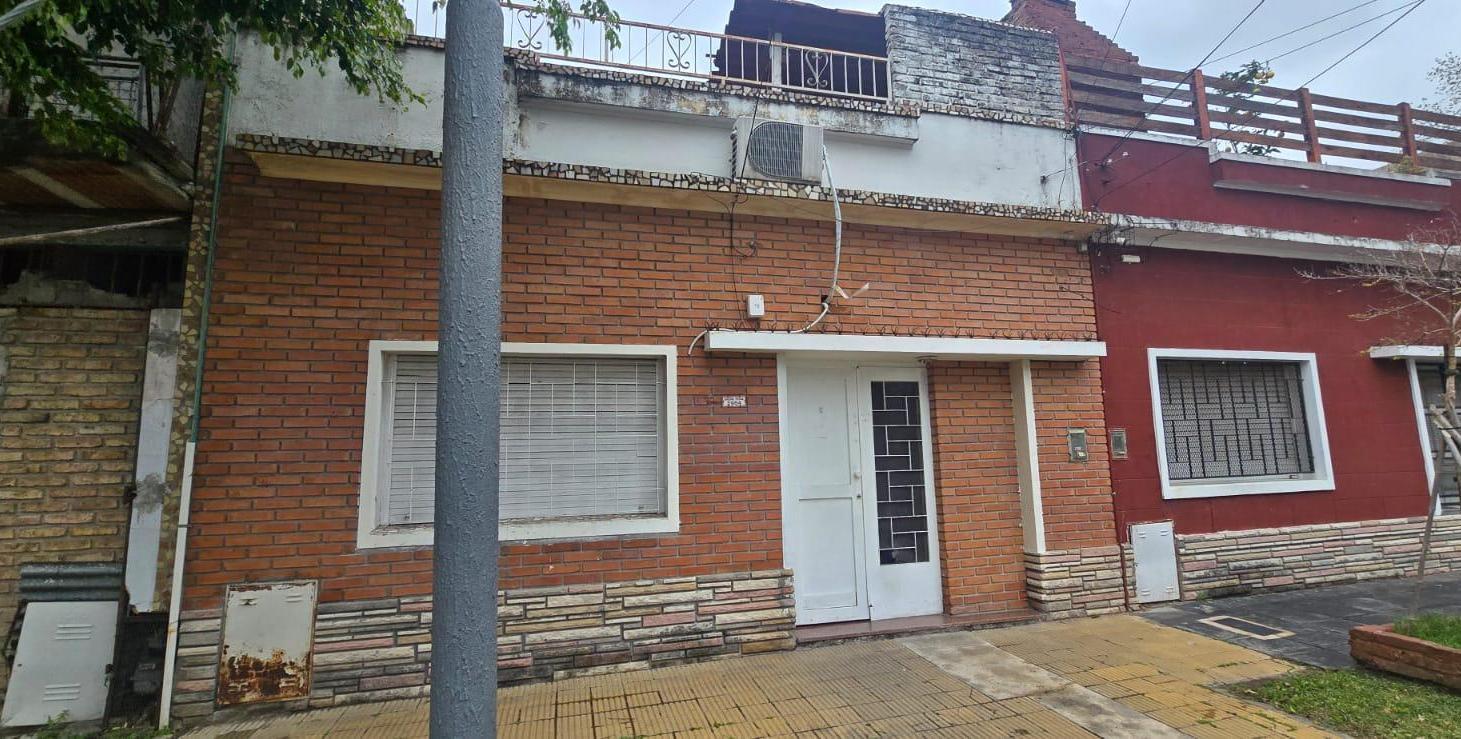 Casa en venta en Jose León Suarez