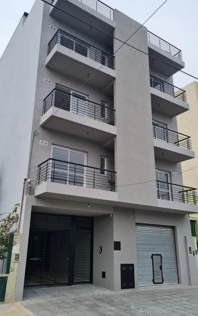 Departamento en Jose León Suarez 1