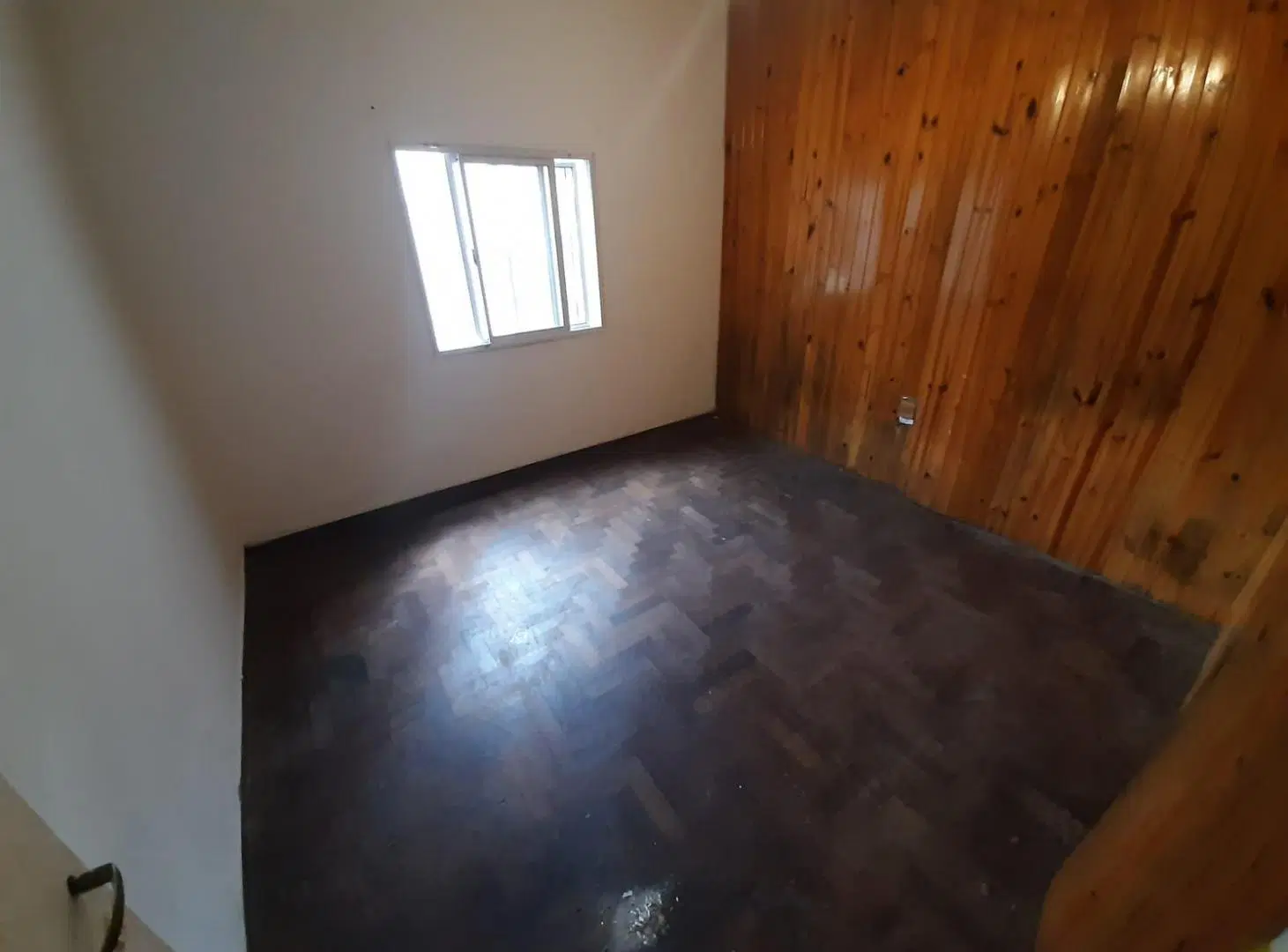 PH en planta baja con jardin, entrada de auto y ambientes amplios, en Jose León Suarez 4
