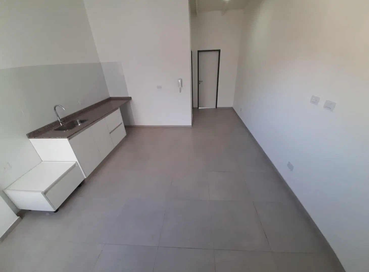 Departamento en Jose León Suarez 2