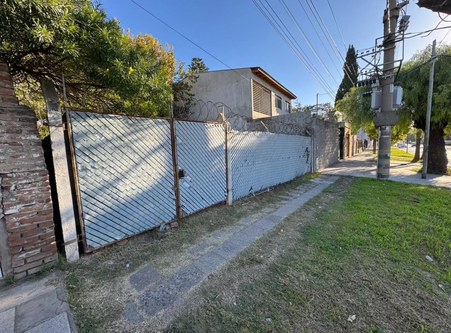 Terreno en Jose León Suarez 4