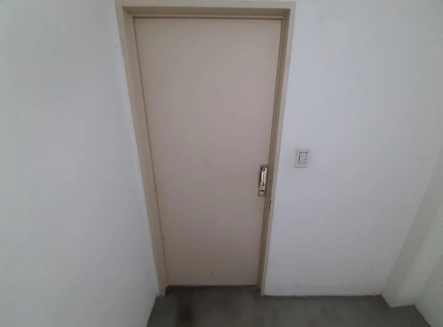 Monoambiente en Alquiler en Jose León Suarez 4