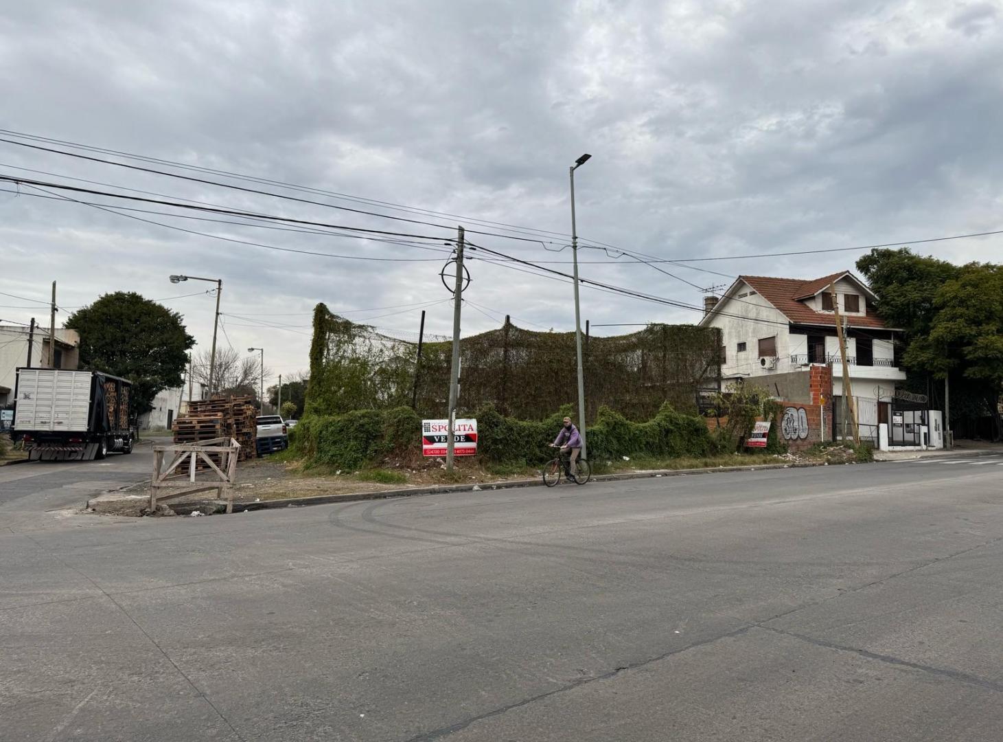 Terreno en Jose León Suarez