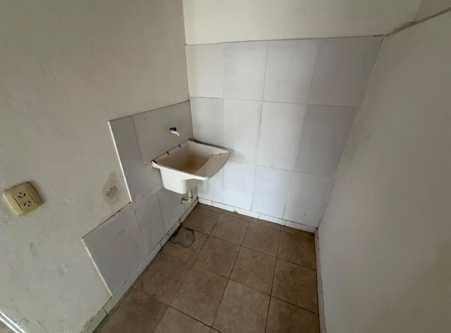 Departamento en Alquiler en Jose León Suarez 4