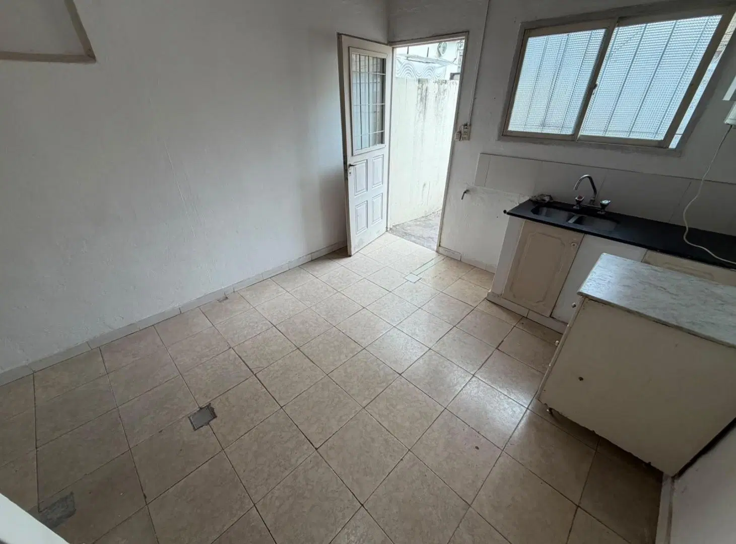 Departamento en Alquiler en Jose León Suarez 5