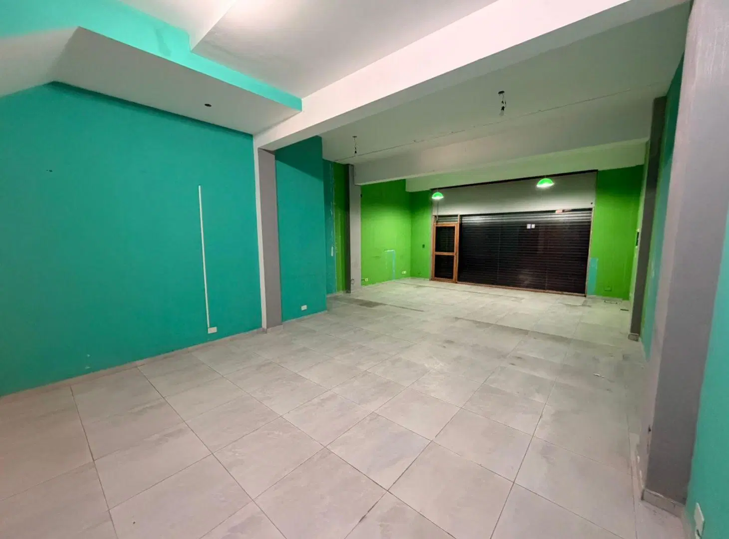Alquiler de local comercial en Jose Leon Suarez centro 3
