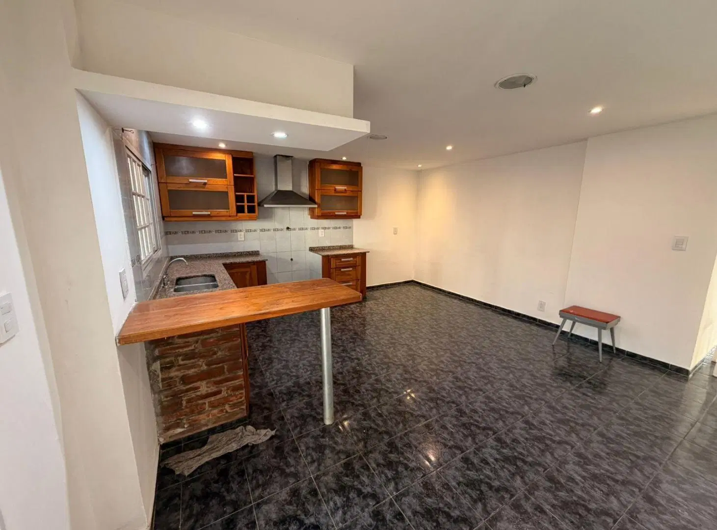 Alquiler de casa en José León Suárez 8